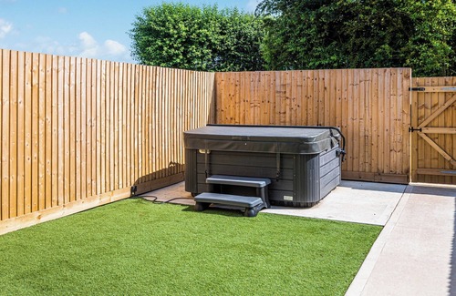Little Rissington Cottage | Bears Court Unit 7 - UK48013