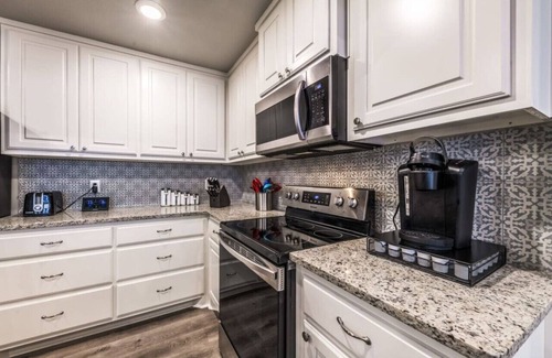 Ruidoso Apartment | Bears Gone Fishing- Hot Tub, Decks, Near Trails