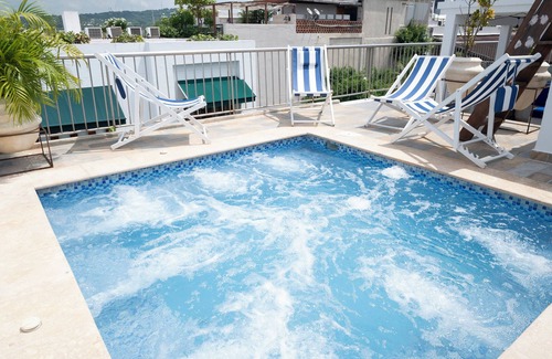 Cartagena Walled City Apartment | Beatiful view in front the sea ,inside old City