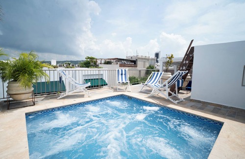 Cartagena Walled City Apartment | Beatiful view in front the sea ,inside old City