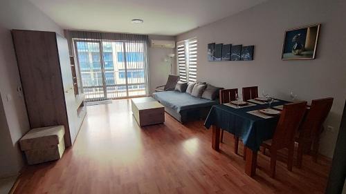 Chaika Apartment | Beatris Modern Comfort
