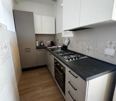 Barriera Vecchia-San Giacomo Apartment | BeAttic