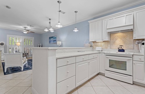 Long Beach Condo | Beau Claire 2br Long Beach condo close to Gulfport, Biloxi