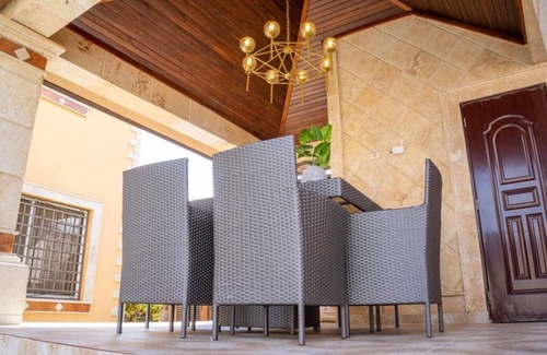 Tamboril Villa | Beautiful home with a private pool-15 mins from Santiago airport