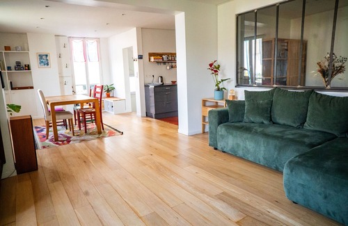 Pantin Apartment | Beau Duplex à Pantin, à Proximité du Parc de la Villette Idéal Pour les JO!