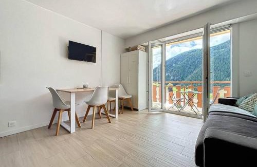 Saint-Etienne-de-Tinee Apartment | Beau studio 5 places à Auron - plein coeur station