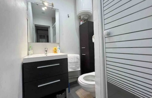 Saint-Mande Apartment | Beau Studio Tout Confort
