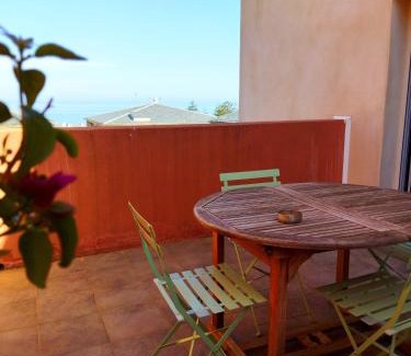 Erbalunga Apartment | Beau T2 au calme à deux pas du port d'Erbalunga