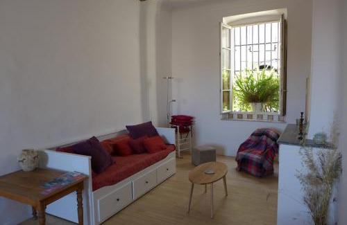 Hotel-de-Ville Apartment | Beau T2 Historique-Panier/Vieux Port-60m2 avec Vue