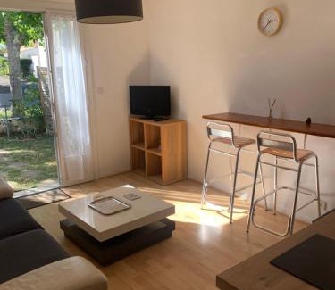Bouliac Apartment | Beau T2 meublé récent
