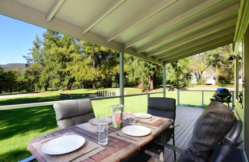 Kangaroo Valley House | Beau Villa - Two bedroom Villa on golf course