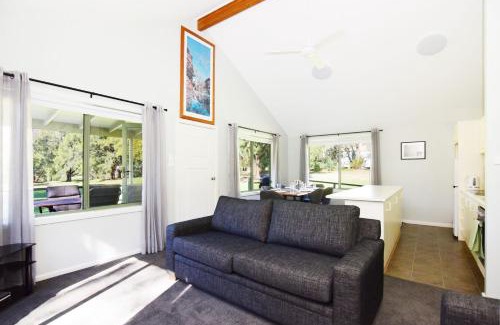 Kangaroo Valley House | Beau Villa - Two bedroom Villa on golf course