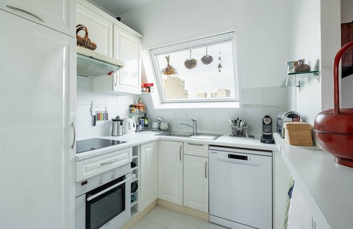 Grenelle Apartment | Beaugrenelle Skies, by Veeve