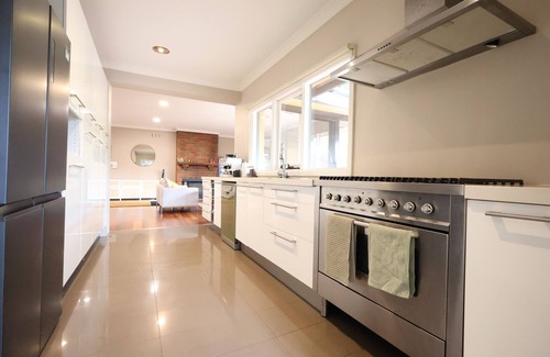 Beaumaris House | Beaumaris Lovely House - Bayside Holiday Rental, Beaumaris Lovely House - Bayside Holiday Rental