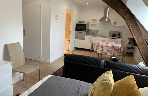 Beaune Apartment | Beaune Center.Apartment for 2 people.