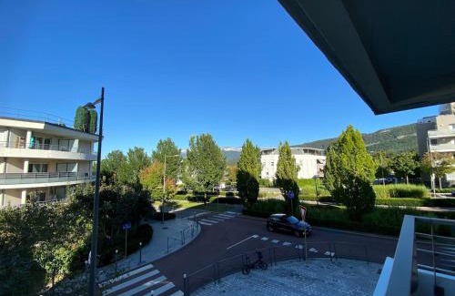 Seynod Apartment | Beauregard- Charmant 2 chambres, terrasse & garage