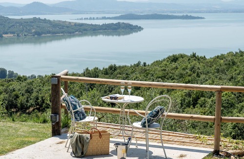 Passignano sul Trasimeno Villa | Beautiful private villa for 6 people with private pool, A/C, WIFI, terrace and panoramic view