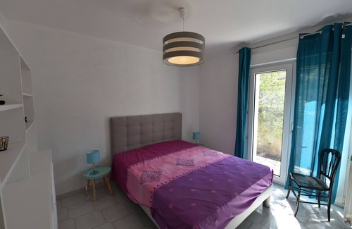 Saint-Clement-de-Riviere Villa | Beautiful architect-designed villa 200 m 2 with swimming pool