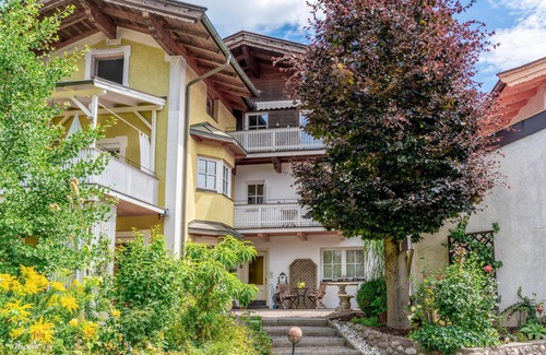 Hopfgarten Markt Apartment | Beautiful apartment, central, 400m to ski lift