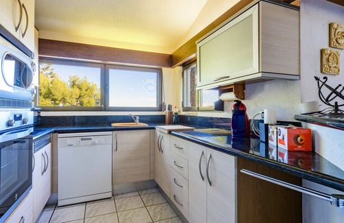 Oropesa del Mar Villa | Beautiful apartment in villa for 4 guests with WIFI, A/C, pool, TV and terrace