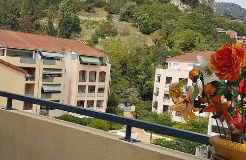 Saint-Andre-de-la-Roche Apartment | beautiful sunny apartment not far from amenities: bakery; pharmacy; mede