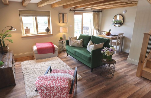 Quedgeley House | Beautiful villa for 2 people with WIFI, terrace and pets allowed
