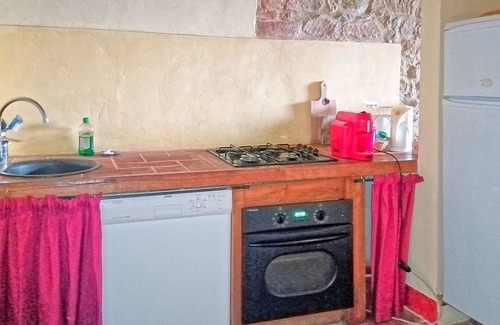 Castelnuovo Berardenga Apartment | Beautiful apartment for 6 people with pool, WIFI, terrace, pets allowed and panoramic view
