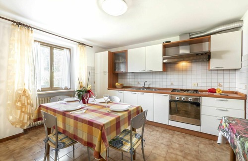 Rive D'Arcano House | Beautiful apartment in villa for 6 guests with TV and patio