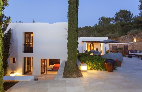 Santa Eulalia del Rio Villa | Beautiful Ibiza Villa | Can Reyna | 4 Bedrooms | Private Pool & Lovely Rural.
