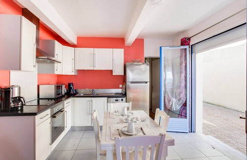 Le Touquet-Paris-Plage Apartment | Beautiful apartment 200m from Touquet beach and rue St Jean with garage - wifi