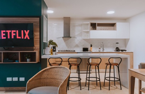 Laureles - Estadio Apartment | Beautiful 1,162ft Apt. 24/7 Front Desk - Alori 203