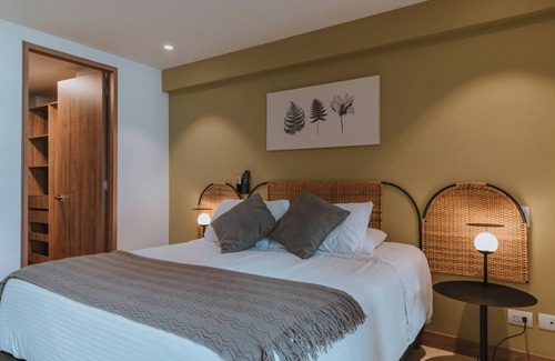 Laureles - Estadio Apartment | Beautiful 1,162ft Apt. 24/7 Front Desk - Alori 203