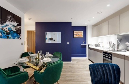 The Westside Apartment | Beautiful 1 Bed Apartment in Central Birmingham