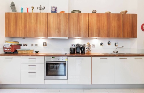 Southfield Apartment | Beautiful 1-Bed Apt w/Balcony in Shepherd's Bush