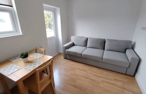 Munster Apartment | Beautiful 1 bed Flat in Fulham near Chelsea Stadium