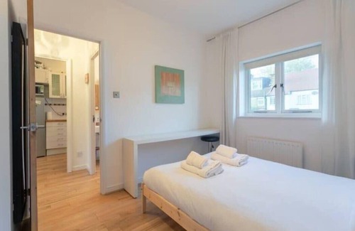 North Kensington Apartment | Beautiful 1 Bedroom Apartment in Notting Hill