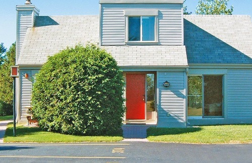 Collingwood Apartment | Beautiful 1 bedroom unit at resort, sleeps 6