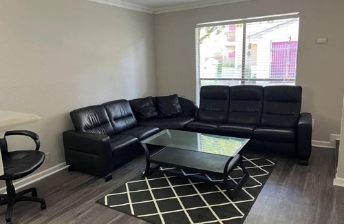 George Bush Park/Eldridge Apartment | Beautiful 1-bedroom Townhome with nice amenities.