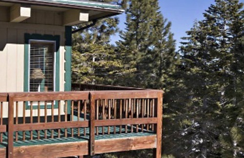 Lower Kingsbury Apartment | Beautiful 1 bedroom unit at resort, sleeps 4