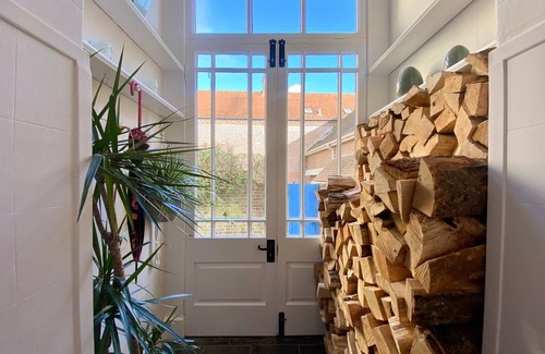 Marlborough House | Beautiful 17th Century Coach House