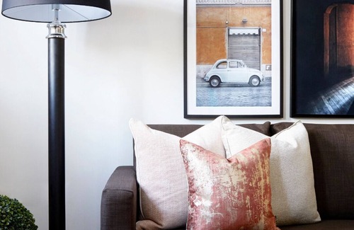 Watford Apartment | Beautiful 1Bedroom/1Bathroom Flat with Free Parking & Free WIFI