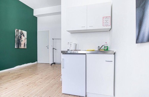 Matzleinsdorf Apartment | Beautiful 1BR Apartment 15-Min to City Center