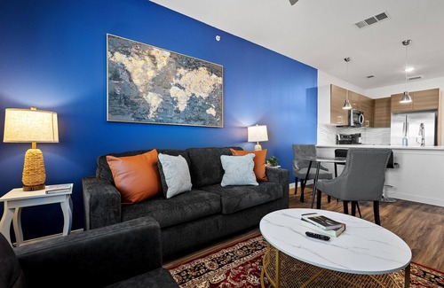 Riverside Apartment | Beautiful 1BR in Riverside 0833