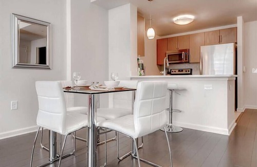 Hudson Exchange Apartment | Beautiful 1BR | Stunning Views | Pool | Jersey City