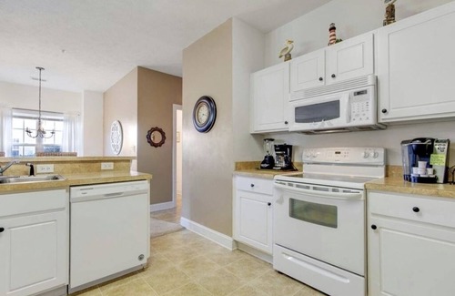 Waterford Plantation Condo | Beautiful 1st Floor 3 BR, 2 BA villa in desirable carolina forrest area