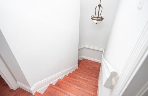 The Crossings Apartment | Beautiful 2/2.5 Condo w/Free Parking Fast WIFI