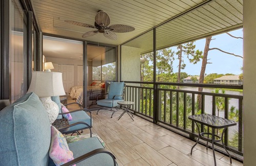 Bonita Bay Condo | Beautiful 2/2 Corner Condo in Bonita Bay! 2 Miles to the Beach!