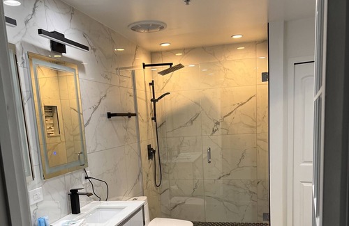 South Eola Apartment | Beautiful 2/2 PENTHOUSE in Downtown Orlando