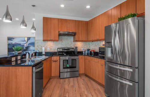 South Eola Apartment | Beautiful 2/2 PENTHOUSE in Downtown Orlando