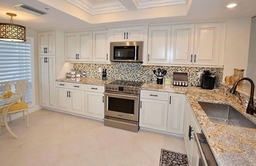Stuart Condo | Beautiful 2/2 with Lake and Golf Course Views!